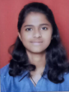 Students preparing for design entrance exams with experienced mentors